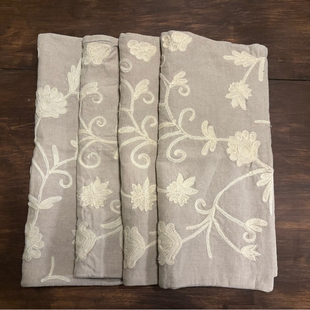 Set of 4 - Pottery Barn Embroidered Floral Pillow Cases